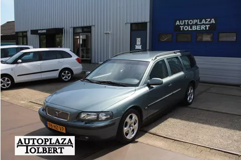 Volvo V70 2.4 Comfort Line 170PK HANDBAK