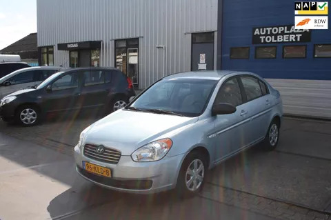Hyundai Accent 1.4i Dynamic BJ'10 AIRCO SEDAN