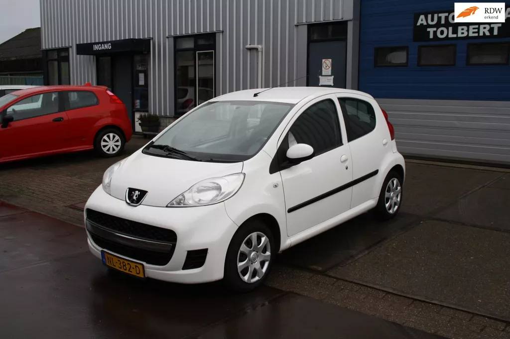 Peugeot 107 1.0-12V Urban Move BJ'10 AIRCO NW-APK