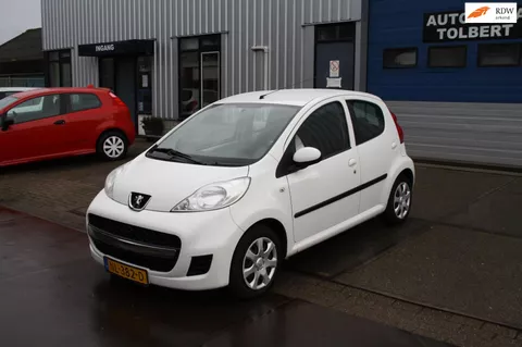 Peugeot 107 1.0-12V Urban Move BJ'10 AIRCO NW-APK